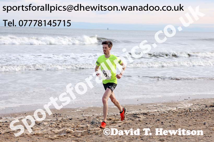 Blyth Sand 5 Handicap Race. Photo: David T. Hewitson/Sports for All Pics